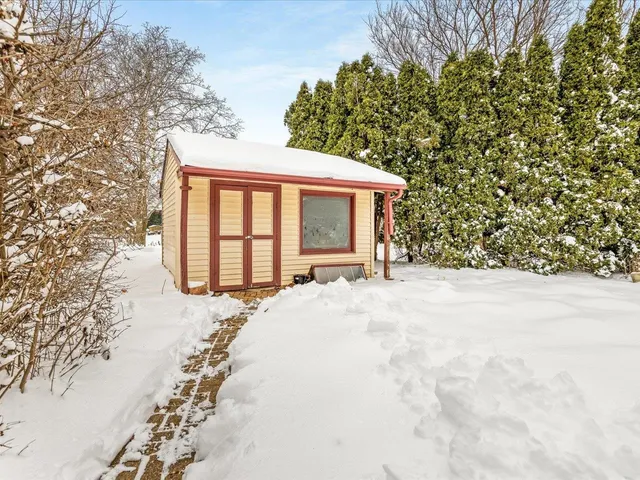 $239,900 | 3356 Cavendish Drive, Rockford, IL 61109