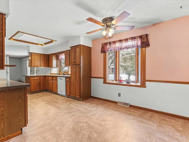 $239,900 | 3356 Cavendish Drive, Rockford, IL 61109