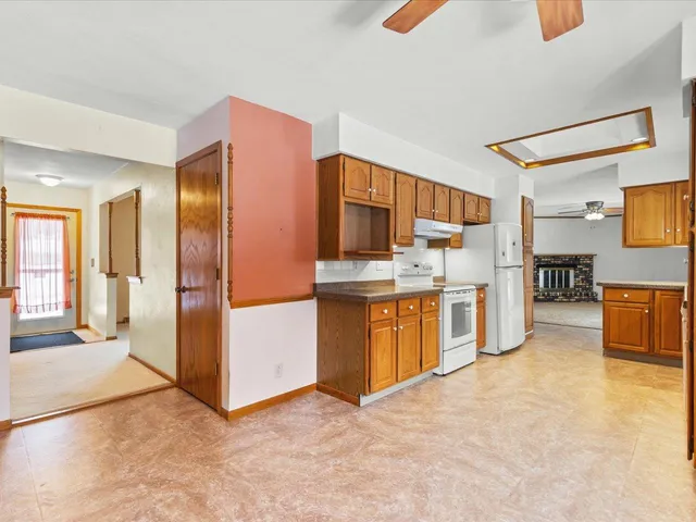 $239,900 | 3356 Cavendish Drive, Rockford, IL 61109