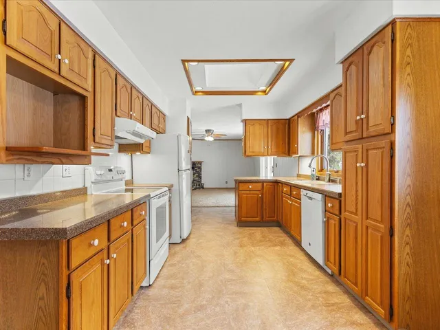 $239,900 | 3356 Cavendish Drive, Rockford, IL 61109