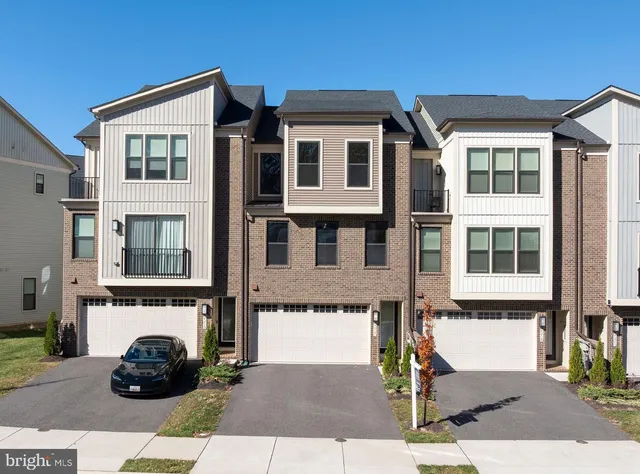 $760,000 | 7217 Mainstream Way, Columbia, MD 21044