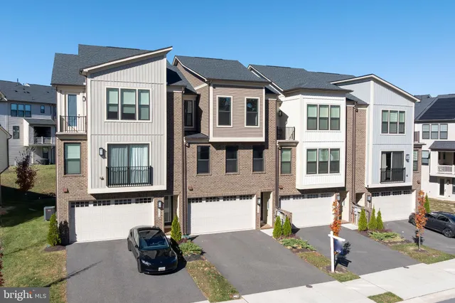 $760,000 | 7217 Mainstream Way, Columbia, MD 21044