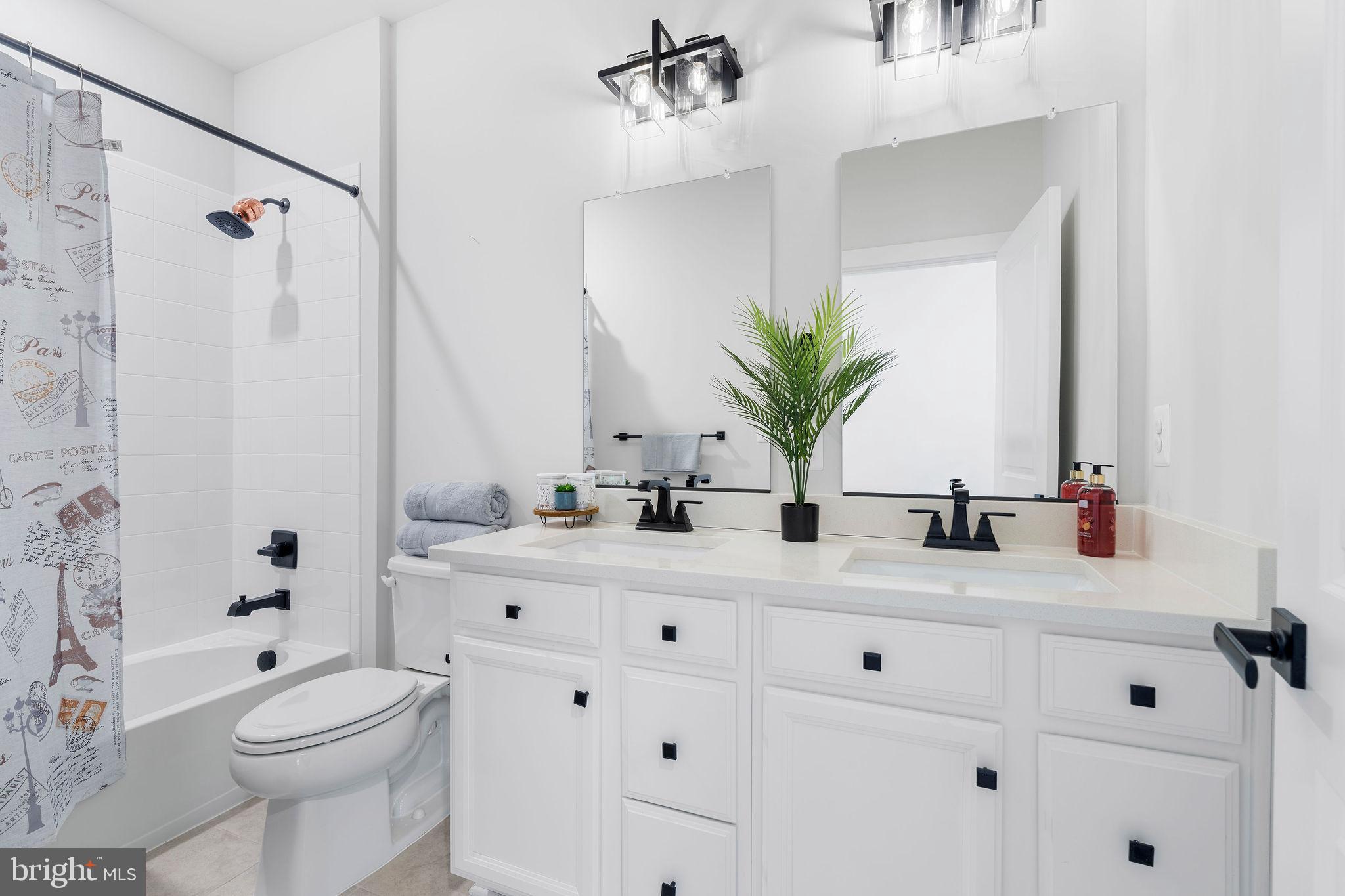 7217 Mainstream Way Columbia, MD 21044 - Photo 39 of 47 Upper Level Hall Bath