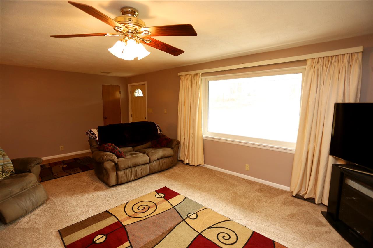 17845 Jackson Road South Bend, IN 46614 - Photo 5 of 25 Gallery Image 5