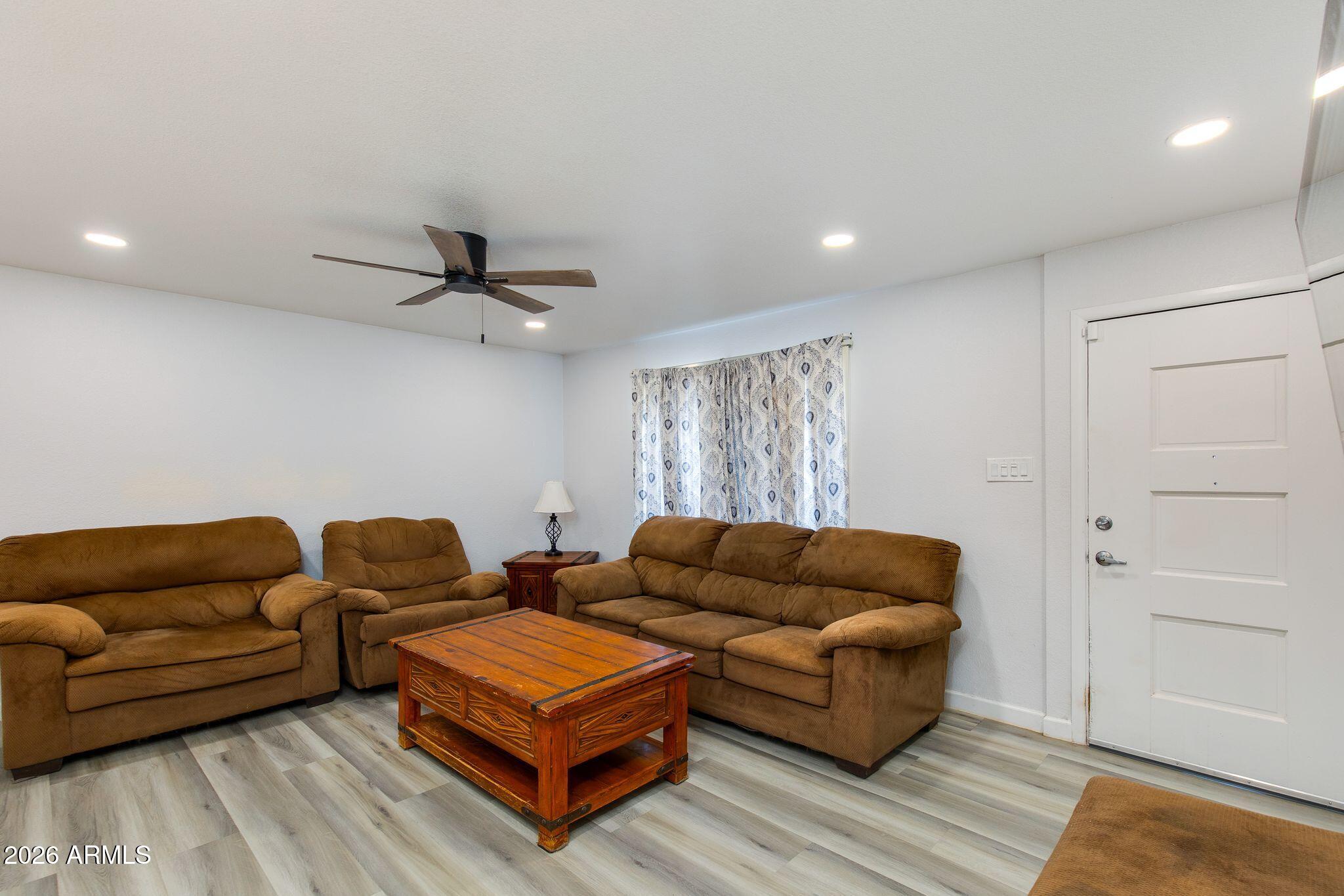 4641 East Roeser Road Phoenix, AZ 85040 - Photo 8 of 38