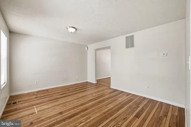 $295,000 | 5808 Burgundy Street, Capitol Heights, MD 20743