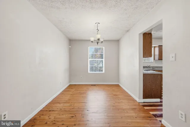 $295,000 | 5808 Burgundy Street, Capitol Heights, MD 20743