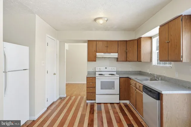 $295,000 | 5808 Burgundy Street, Capitol Heights, MD 20743