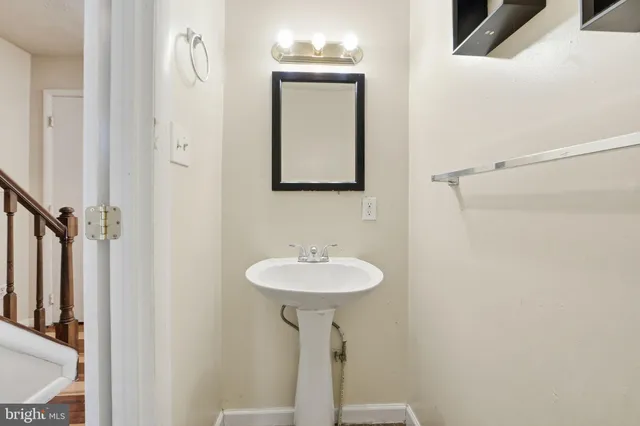 $295,000 | 5808 Burgundy Street, Capitol Heights, MD 20743