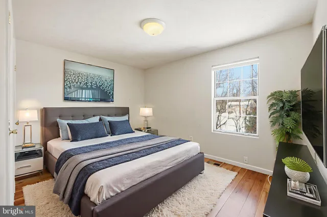 $295,000 | 5808 Burgundy Street, Capitol Heights, MD 20743