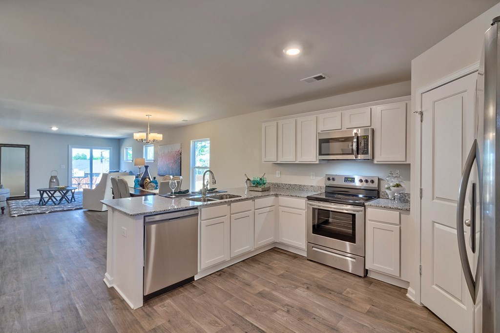 2050 Secretariat Street Sumter, SC 29153 - Photo 4 of 32 Gallery Image 4