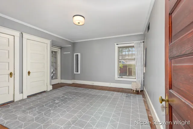 $897,500 | 400 Fulton Street East, Grand Rapids, MI 49503