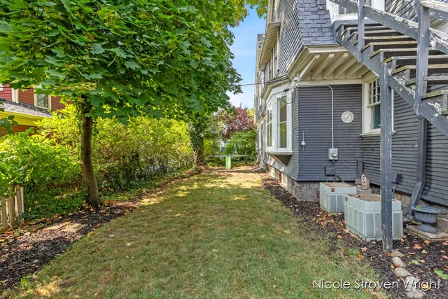 $897,500 | 400 Fulton Street East, Grand Rapids, MI 49503