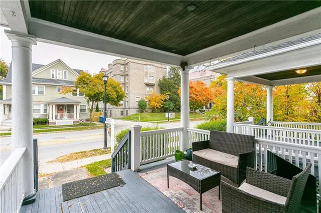 $2,200 | 397-399 University Avenue, Unit 1, Rochester, NY 14607