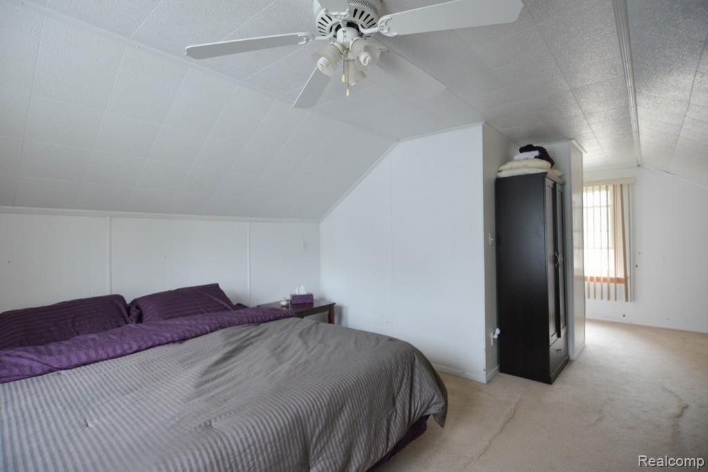 1434 Oakley Road Clawson, MI 48017 - Photo 3 of 23 12_7L8F8N_still_mbr2.jpg