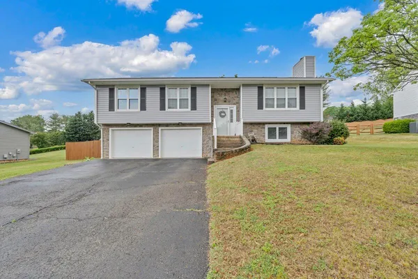 $399,950 | 5158 Orchard Hill Drive, Roanoke, VA 24019