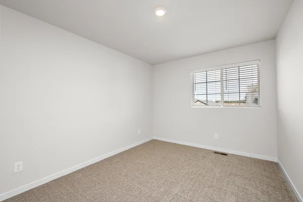 $384,900 | 605 Redwood Loop North, Cambridge, MN 55008