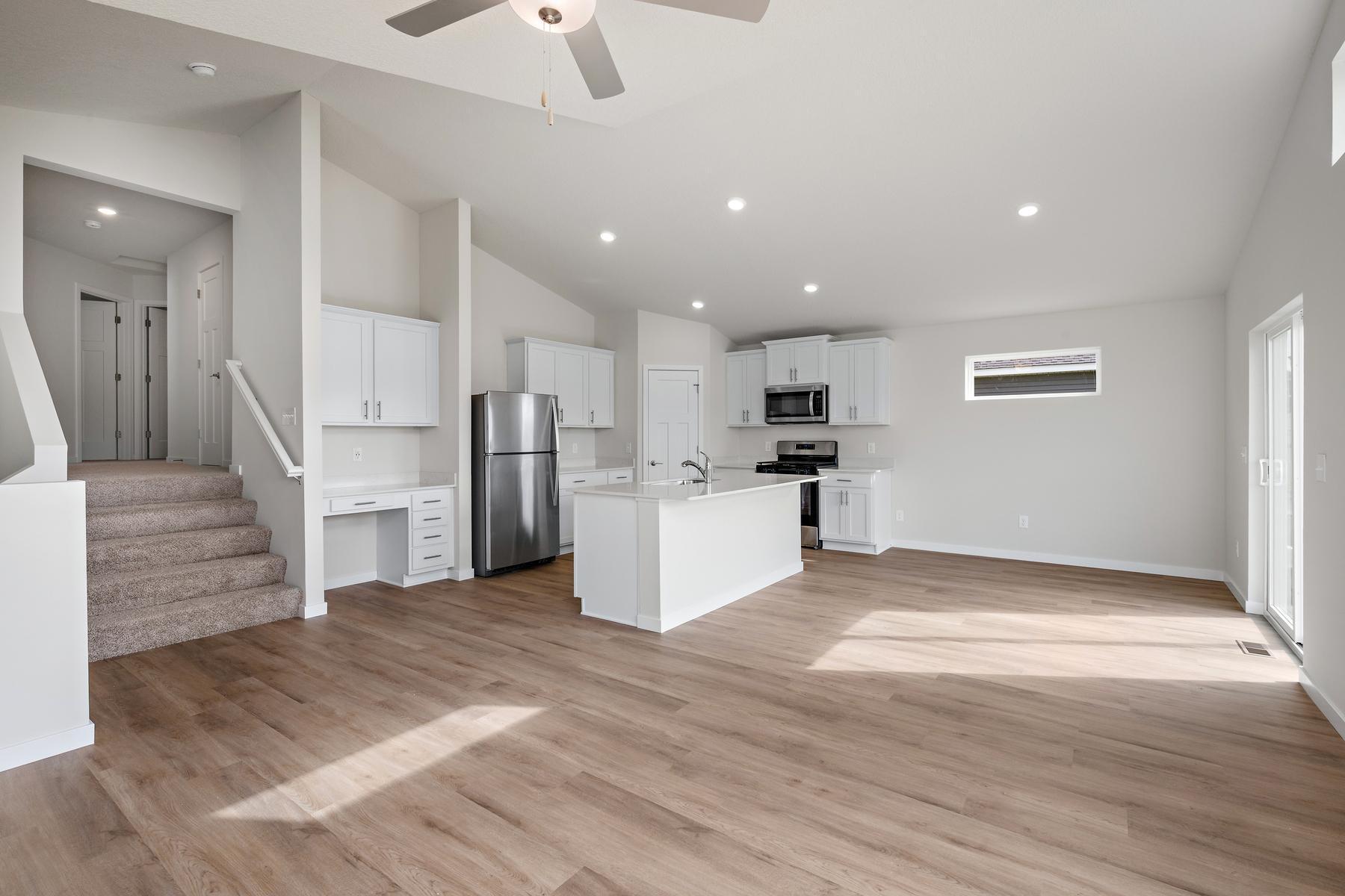 605 Redwood Loop North Cambridge, MN 55008 - Photo 6 of 21