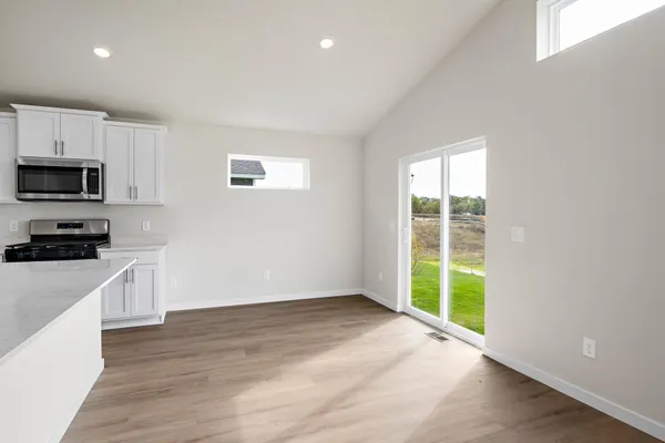 $384,900 | 605 Redwood Loop North, Cambridge, MN 55008