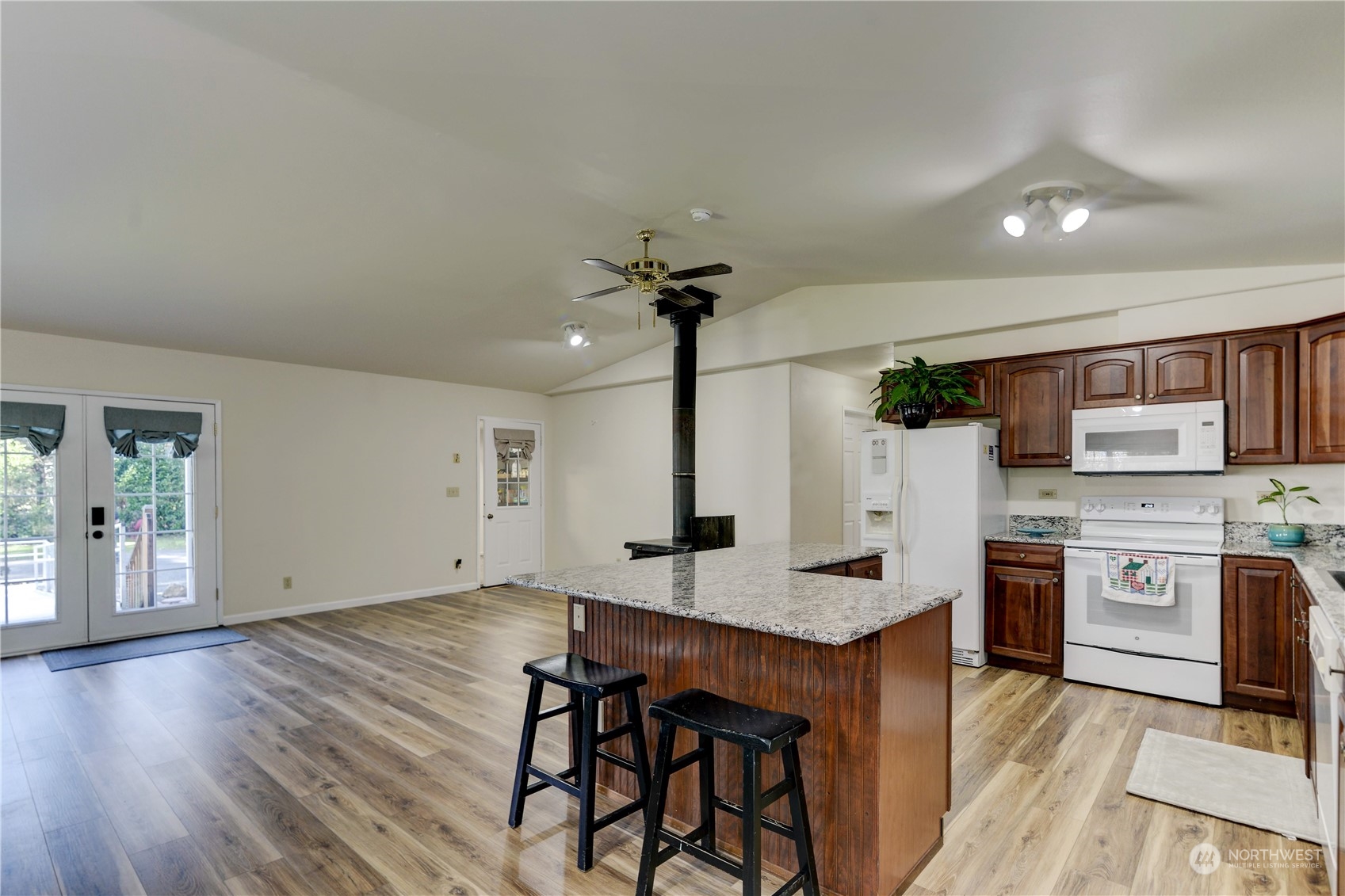 19 Lennon Road Elma, WA 98541 - Photo 11 of 37 Gallery Image 11