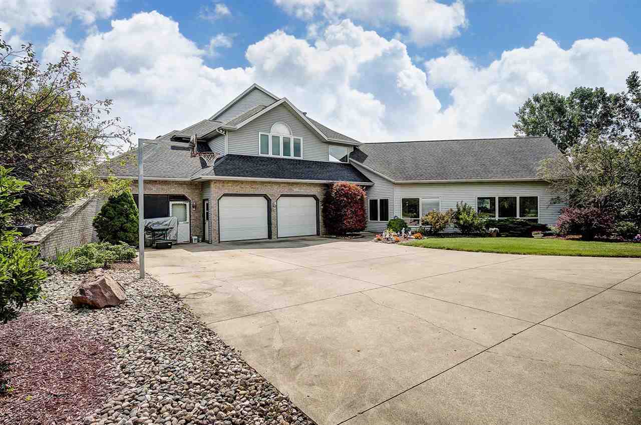 364 East Baseline Road Albion, IN 46701 - Photo 1 of 36 Gallery Image 1