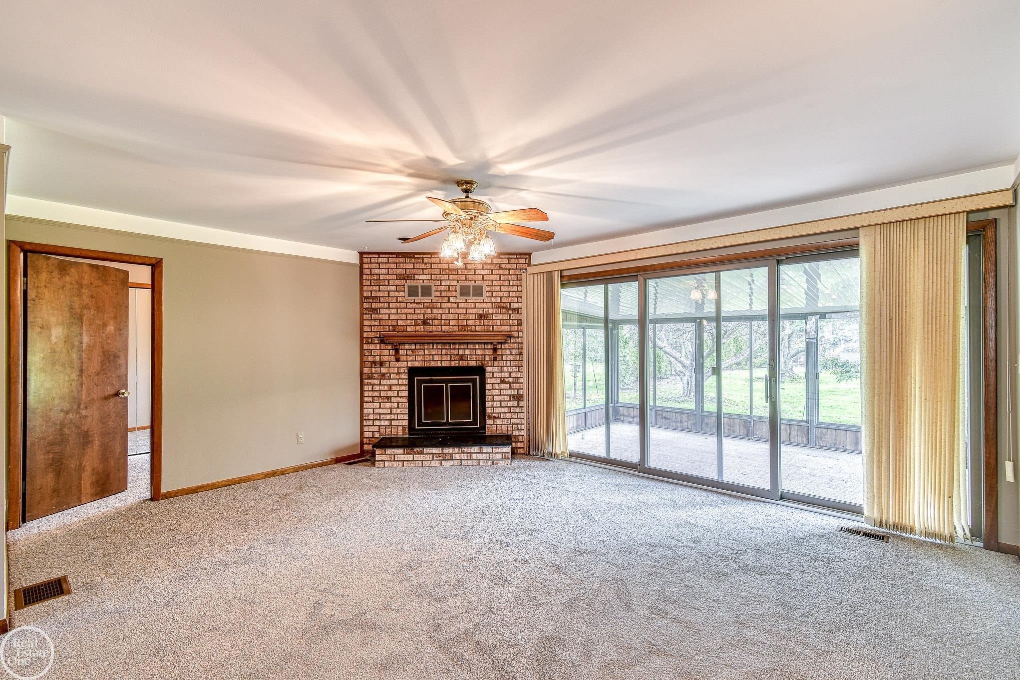 39460 Ryan Road Sterling Heights, MI 48310 - Photo 9 of 54 50106406-8.JPG