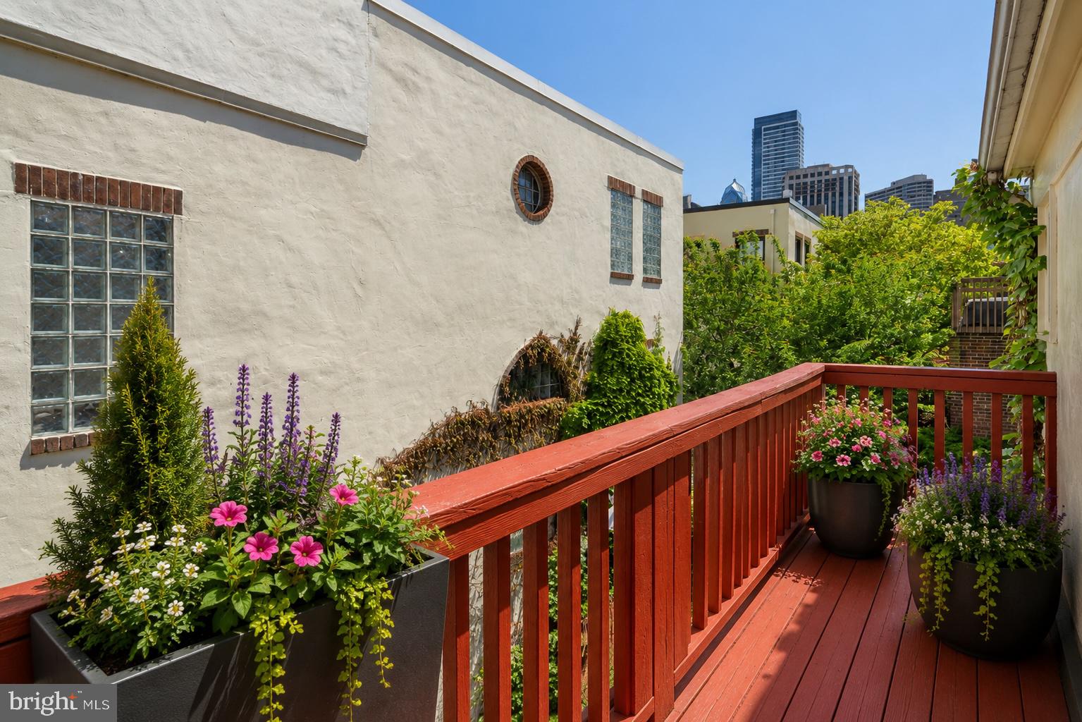 2329 Locust Street Philadelphia, PA 19103 - Photo 24 of 33