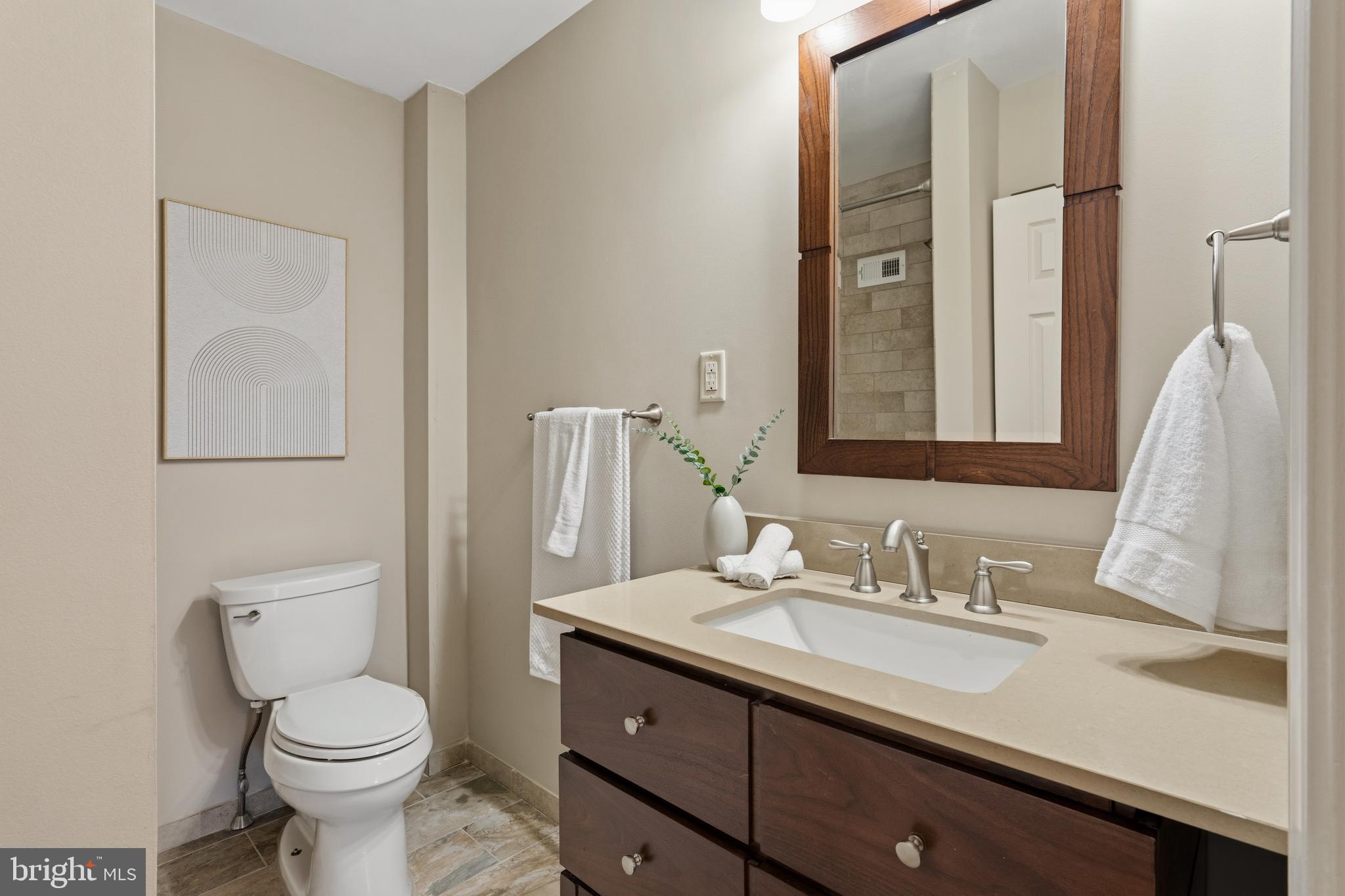 2329 Locust Street Philadelphia, PA 19103 - Photo 29 of 33
