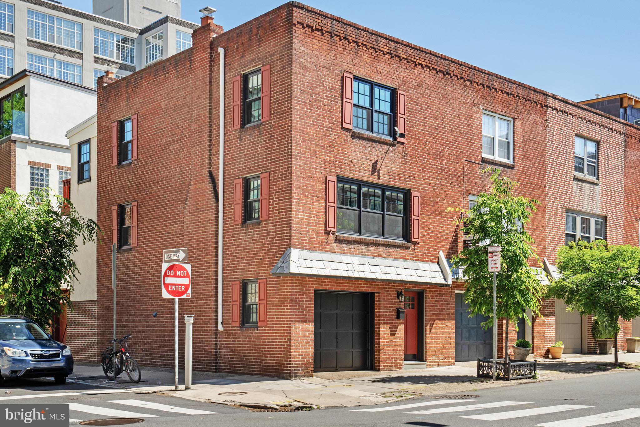 2329 Locust Street Philadelphia, PA 19103 - Photo 31 of 33