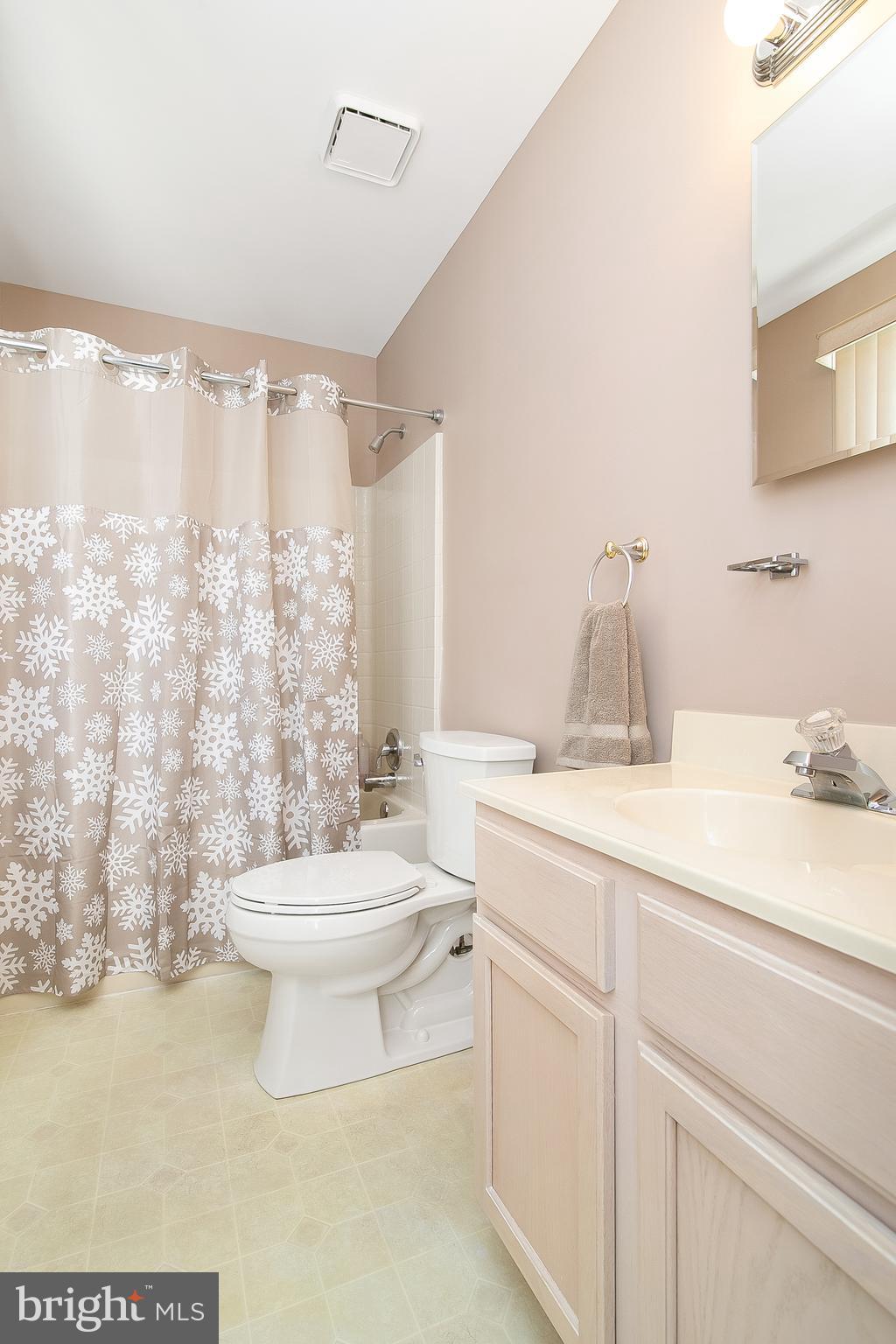 10 Pristine Place Sewell, NJ 08080 - Photo 19 of 32