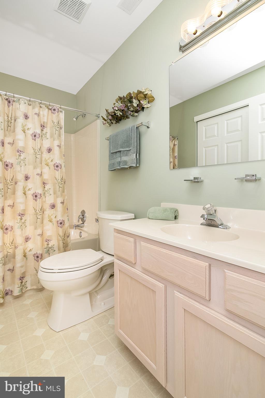 10 Pristine Place Sewell, NJ 08080 - Photo 25 of 32