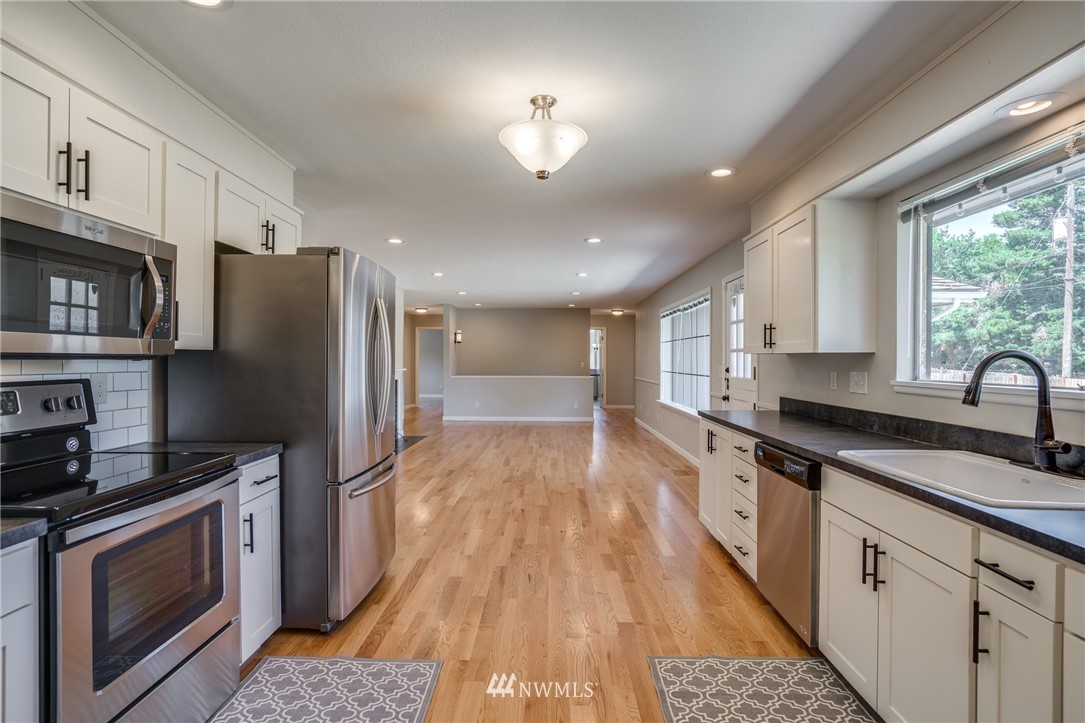 1412 First Street Wenatchee, WA 98801 - Photo 6 of 17 Gallery Image 6