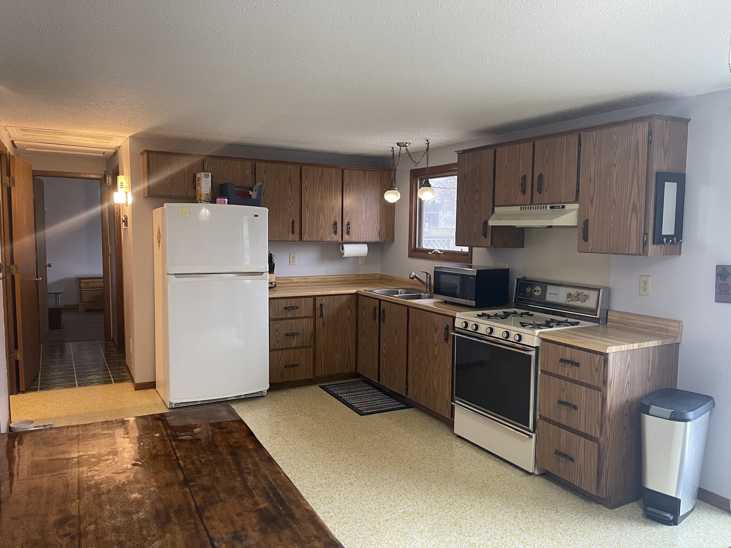 925 Roosevelt Road LaSalle, IL 61301 - Photo 3 of 25