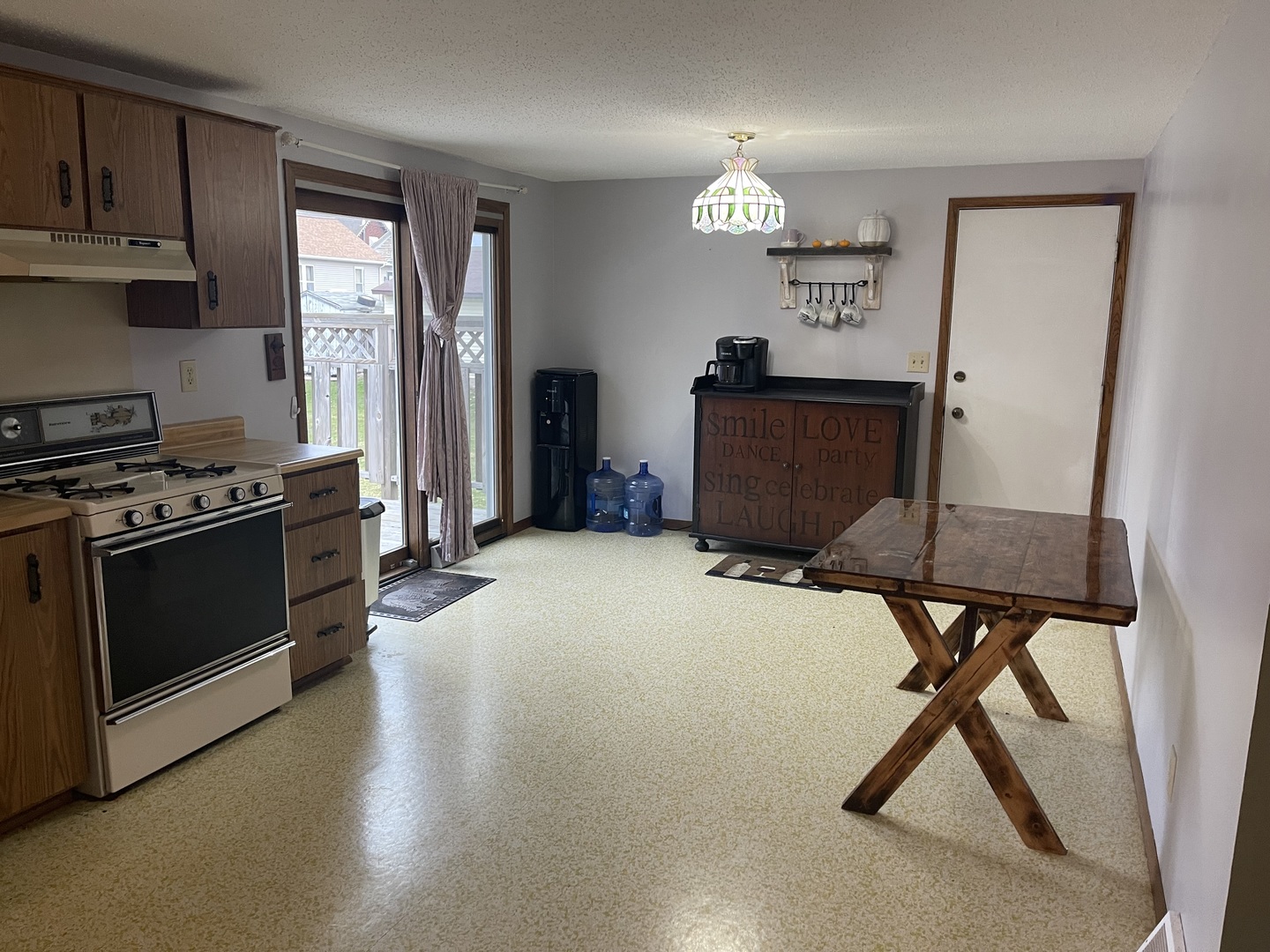 925 Roosevelt Road LaSalle, IL 61301 - Photo 4 of 25