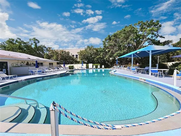 $97,700 | 390 301 Boulevard West, Unit 5B, Bradenton, FL 34205