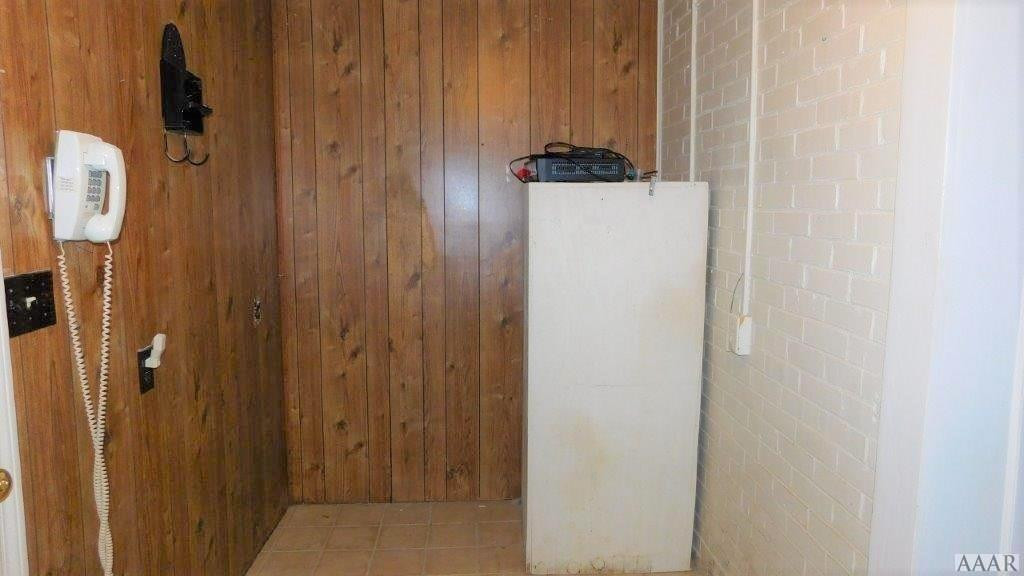 429 Mexico Road Edenton, NC 27932 - Photo 20 of 26 another view of the back room