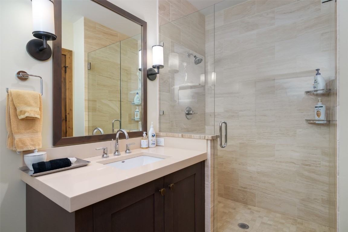 1468 Bangtail Way, Unit C Steamboat Springs, CO 80487 - Photo 30 of 50 Ensuite