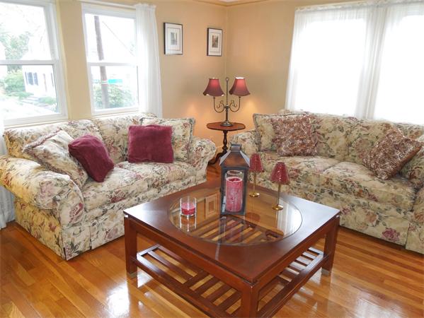 18 Ivy Road Medford, MA 02155 - Photo 3 of 22 Gallery Image 3