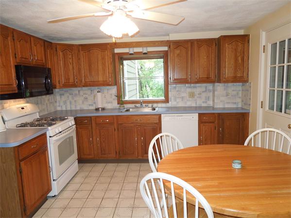 18 Ivy Road Medford, MA 02155 - Photo 6 of 22 Gallery Image 6