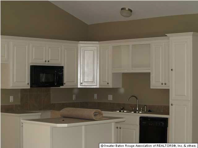 15045 Banff Court Baton Rouge, LA 70819 - Photo 3 of 4