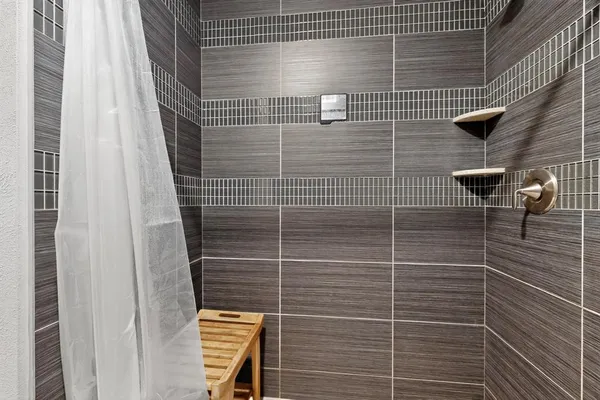 $239,000 | 2535 Wedglea Drive, Unit 114, Dallas, TX 75211