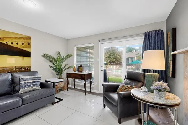 $239,000 | 2535 Wedglea Drive, Unit 114, Dallas, TX 75211