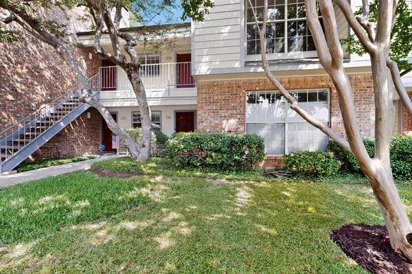 $239,000 | 2535 Wedglea Drive, Unit 114, Dallas, TX 75211