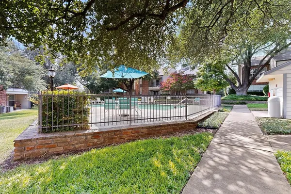 $239,000 | 2535 Wedglea Drive, Unit 114, Dallas, TX 75211