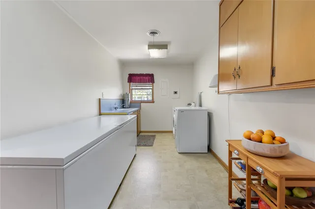 $350,000 | 2107 Elmwood Drive, Bryan, TX 77802