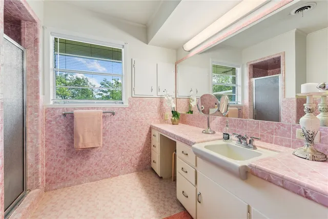 $350,000 | 2107 Elmwood Drive, Bryan, TX 77802