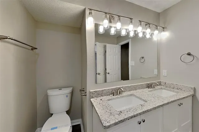 $1,950 | 1105 Stone Creek Drive, Mansfield, TX 76063