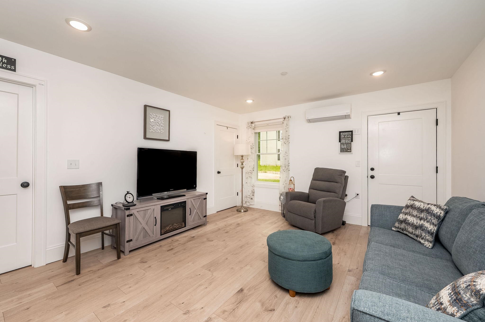 5 Miami Way, Unit B Rochester, NH 03867 - Photo 6 of 30
