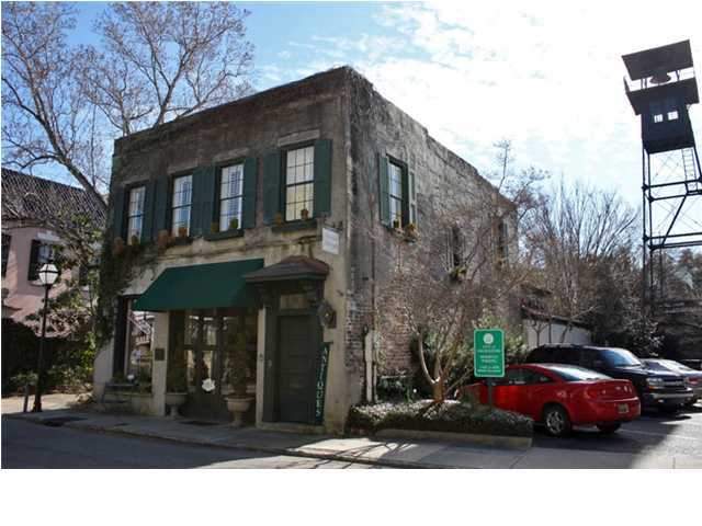 61 Queen Street, Unit B Charleston, SC 29401 - Photo 1 of 15 Primary Photo