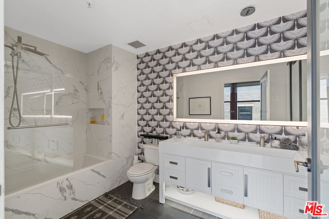 460 South Spring Street, Unit 1210 Los Angeles, CA 90013 - Photo 19 of 22